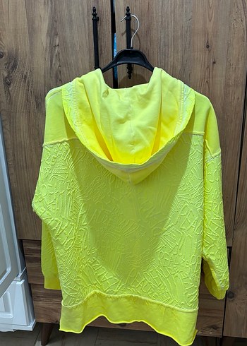 Sarı Kapüşonlu Mini Gömlek - Görsel 4