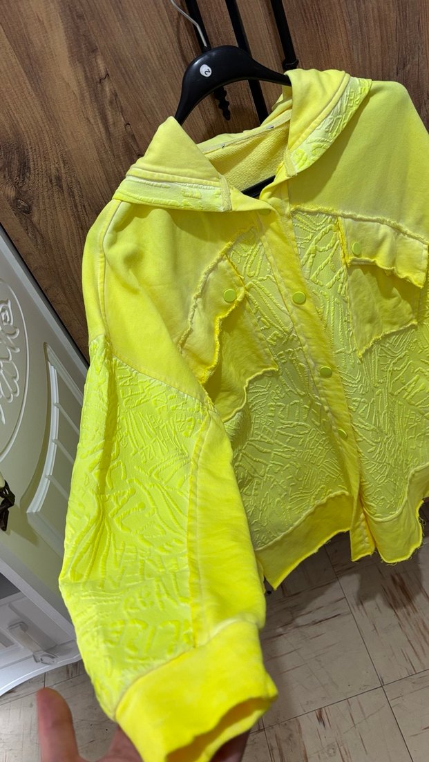 Sarı Kapüşonlu Mini Gömlek - Görsel 2