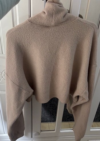 Beyaz Boğazlı Uzun Kollu İnce Triko Kazak - Görsel 3