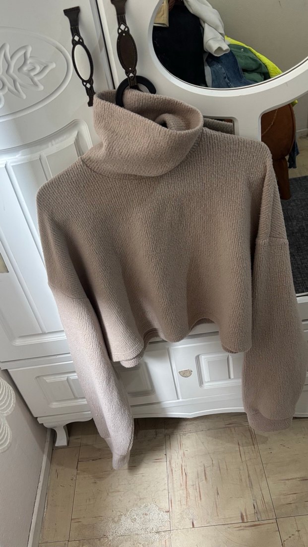 Beyaz Boğazlı Uzun Kollu İnce Triko Kazak - Görsel 2