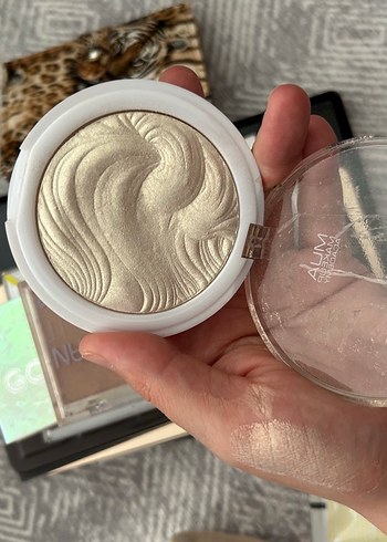 Tümü tek ilan satış MAKYAJ MALZEMELERİ - Görsel 7