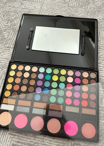 Tümü tek ilan satış MAKYAJ MALZEMELERİ - Görsel 11