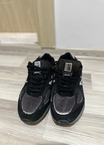 40 Beden Siyah New Balance Sneakers
