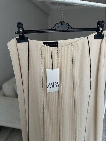 xl Beden beyaz Renk Zara takım etek gömlek