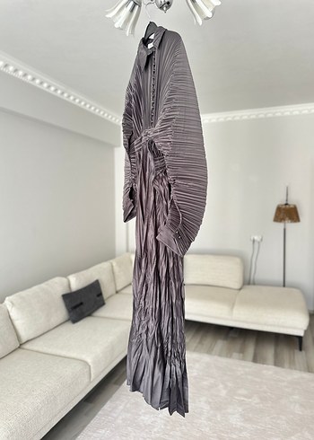 Zara Şehrimoda Kadın Pilili saten Elbise