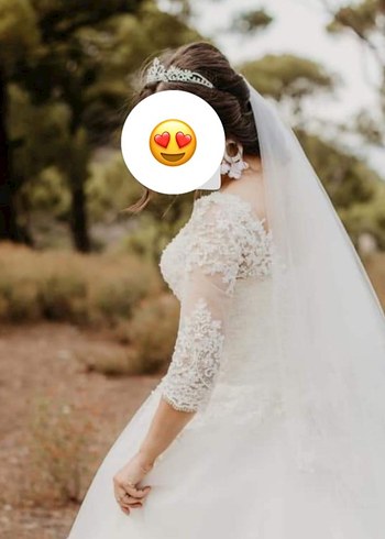 38 Beden V Yaka Uzun Kollu Beyaz A Kesim Gelinlik