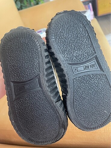 24 Beden Zara bot