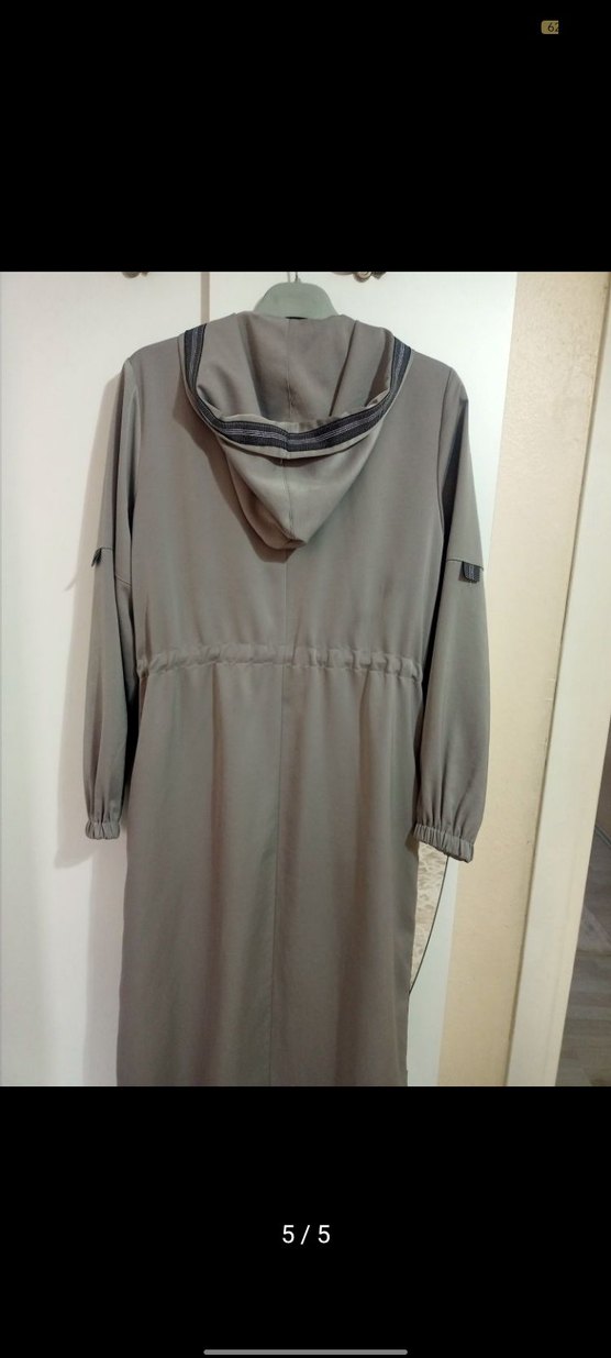 Uzun Gri Salaş Kapüşonlu Kadın Kaban - Görsel 2