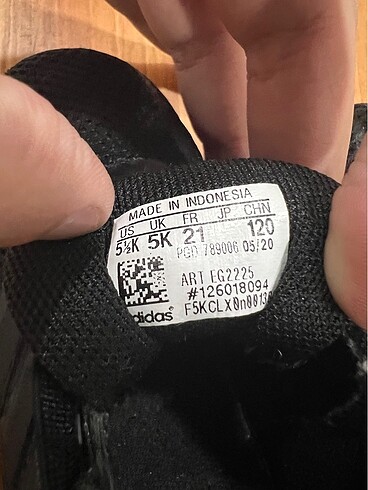 21 Beden Adidas spor ayakkabı