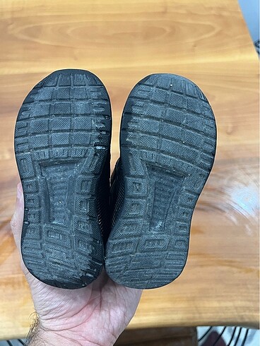 21 Beden siyah Renk Adidas spor ayakkabı