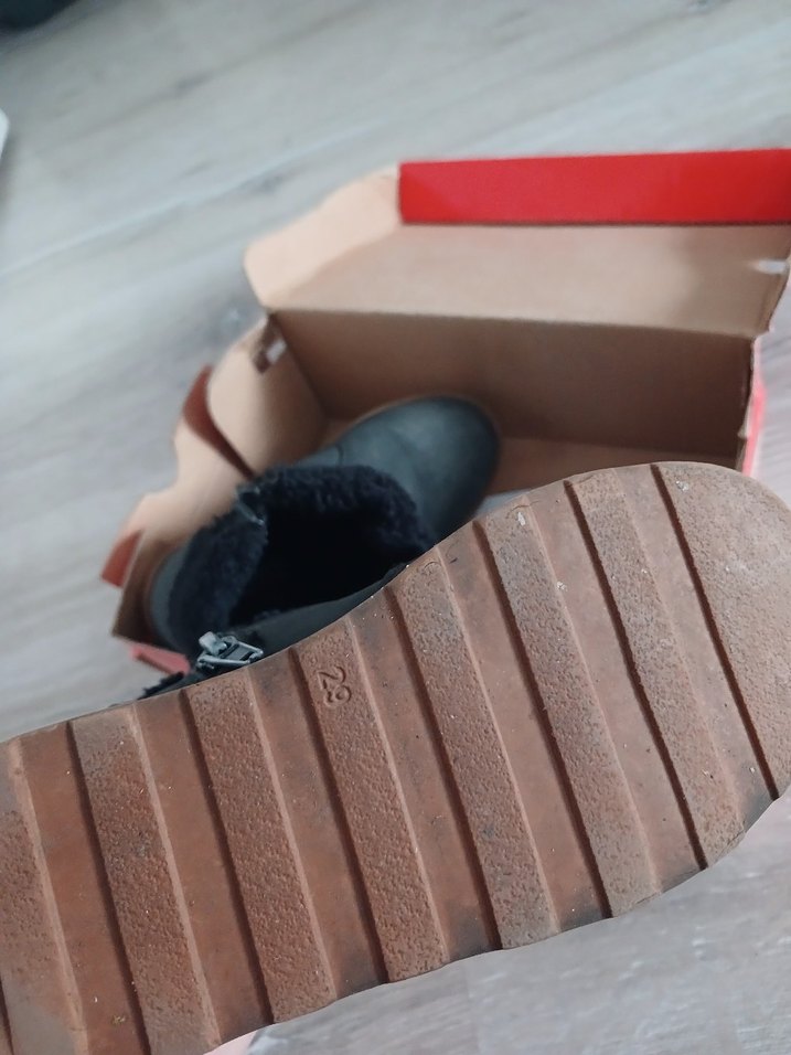 kız çocuk bot - Görsel 3