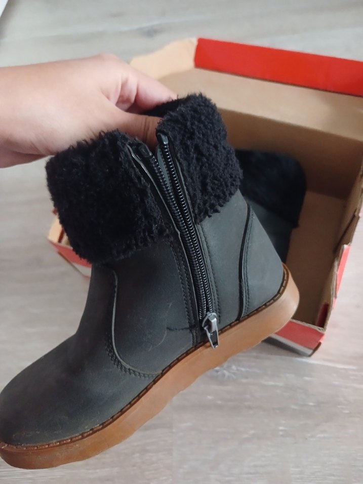 kız çocuk bot - Görsel 2