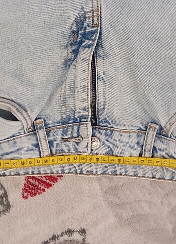 Yırtık kot pantolon - Görsel 6