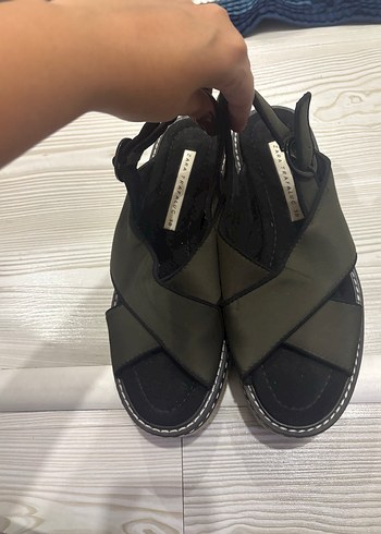 38 Beden Kemerli Yeşil Dolgu Topuklu Kadın Sandalet
