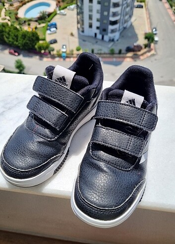 Adidas erkek cocuk ayakkabi 30 no
