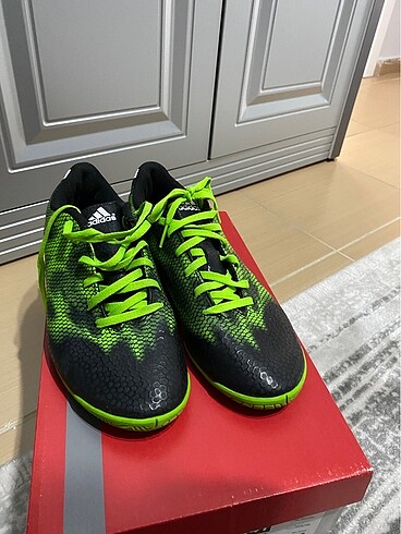 Adidas Salon ayakkabısı