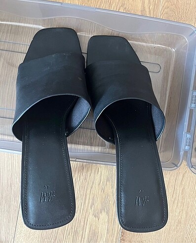 h&m topuklu terlik