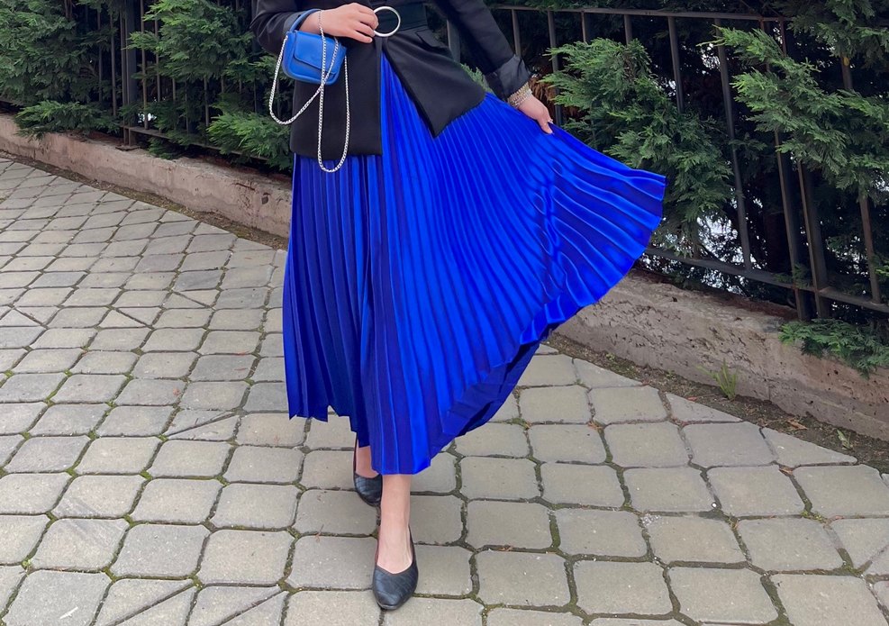 Parlak Mavi Pilili Etek - Görsel 4