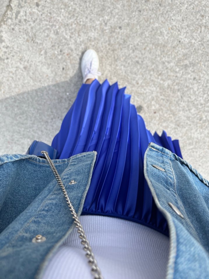 Parlak Mavi Pilili Etek - Görsel 3