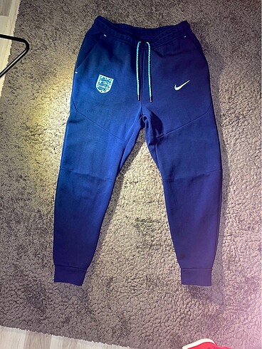 Tech fleece