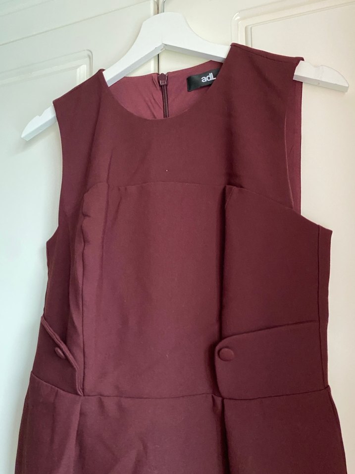 Kemer Detaylı Bordo Kadın Elbise - Görsel 3