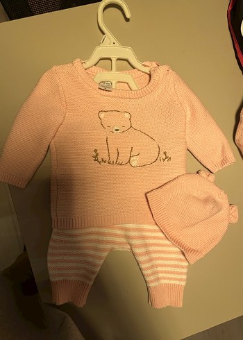 Nakışlı Pembe Örgü Bebek Kız Takımı
