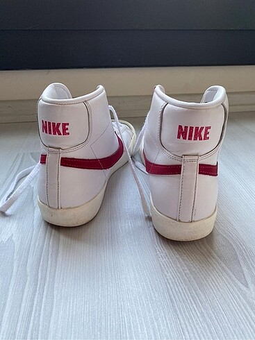 42 Beden beyaz Renk Nike Blazer Ayakkabi