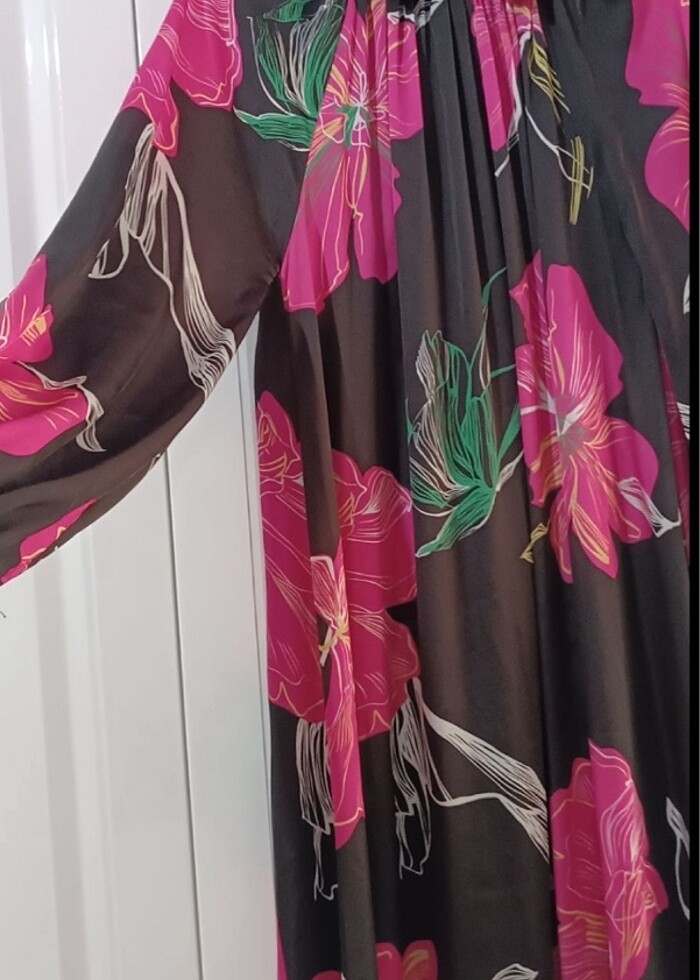 Tesettür saten elbise - Görsel 4