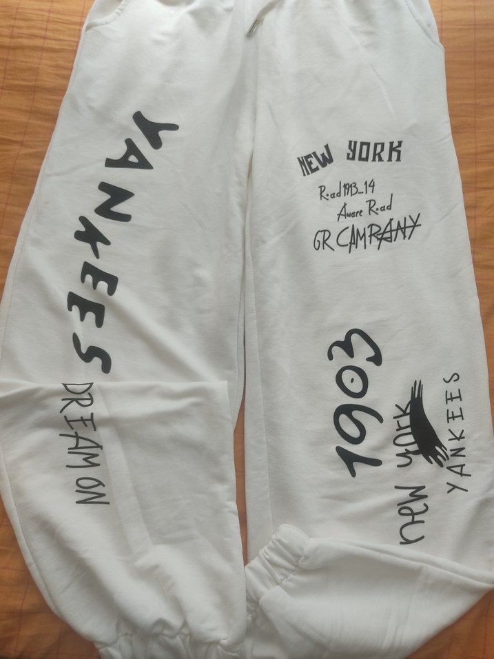 Beyaz Baskılı  Eşofman Altı - Görsel 2