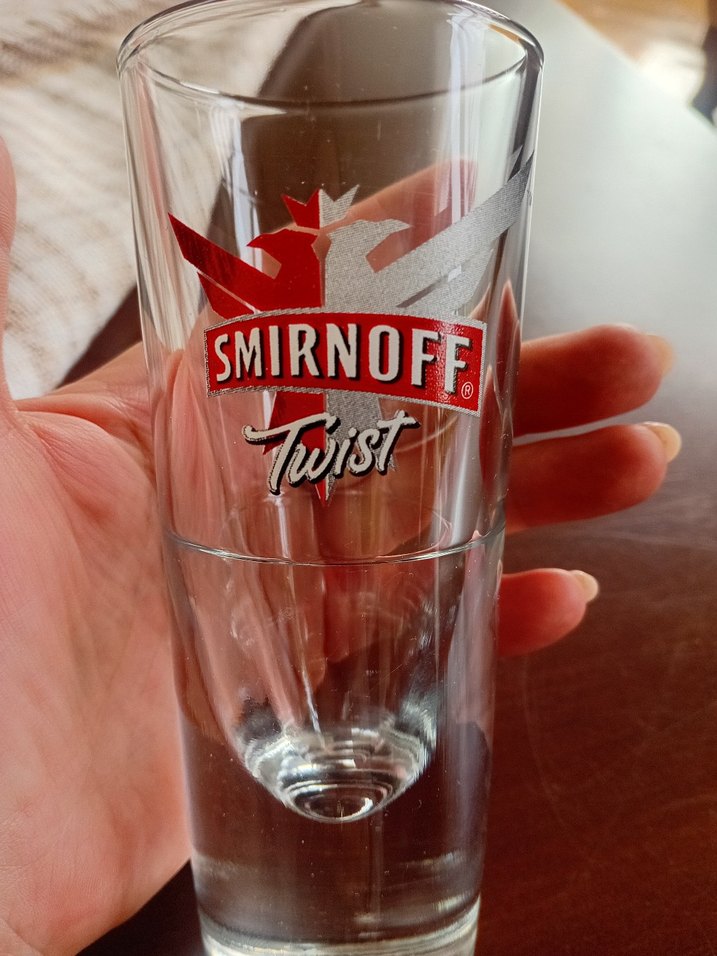 Smirnoff Twist Kırmızı Baskılı Shot Bardağı - Görsel 2