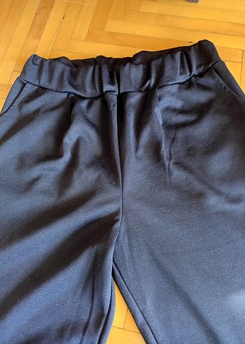 Siyah cepli, Pilili Kumaş Pantolon - Görsel 2