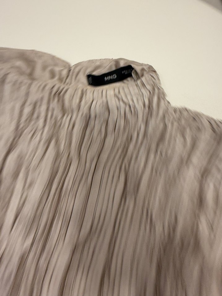 Bej Pilili Keten Kadın Bluz - Görsel 3