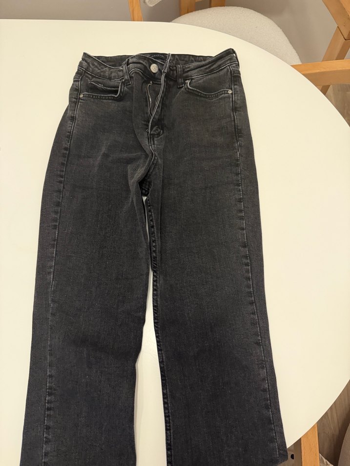 Siyah Yırtmaçlı Midi Kot Pantolon - Görsel 4