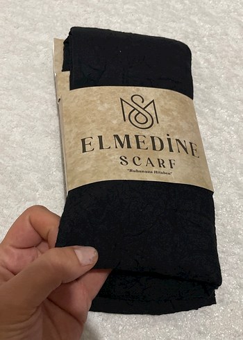 Siyah kadın şal - Görsel 2