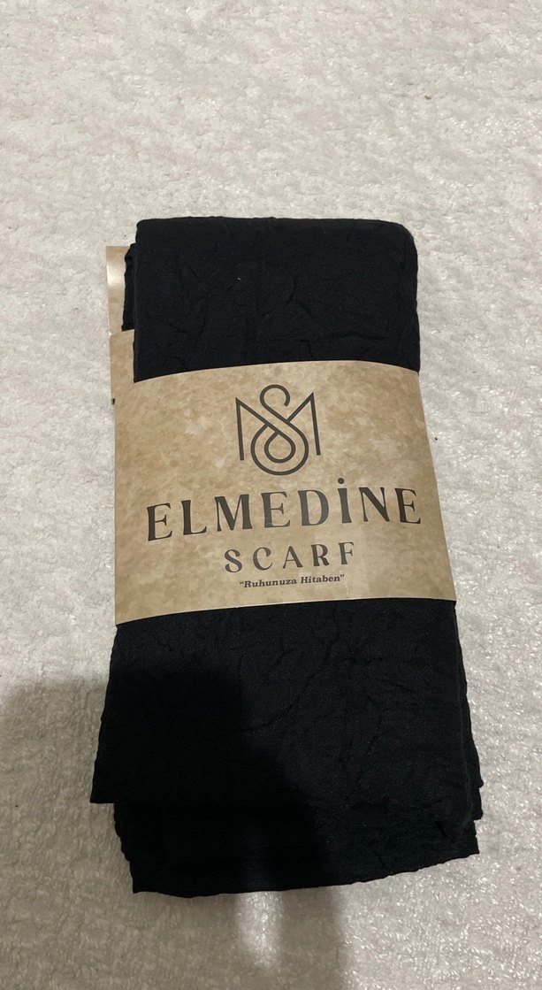 Siyah kadın şal - Görsel 3