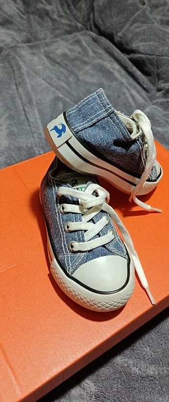 Beybi Converse 