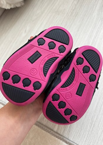 Koyu Pembe Kayışlı Erkek Bebek Ayakkabısı - Görsel 3