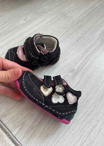 Koyu Pembe Kayışlı Erkek Bebek Ayakkabısı - Görsel 2