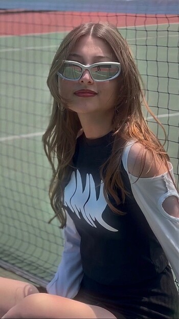 s Beden siyah Renk Y2K Delikli Uzun Kollu Crop Bluz