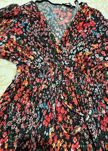 Çiçek Desenli Bohem Mini Elbise - Görsel 4