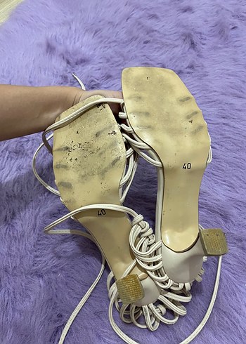 Zara Sarı Bağcıklı Stiletto Kadın Sandalet
