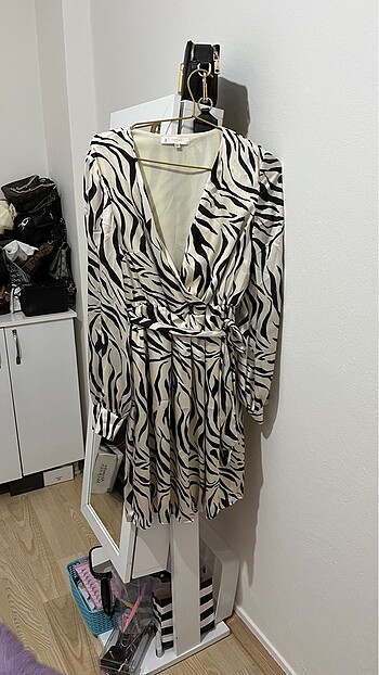 l Beden Zebra saten elbise