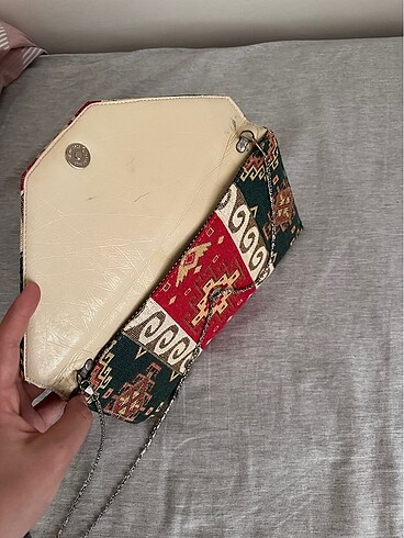  Beden Geleneksel motifli portföy çanta