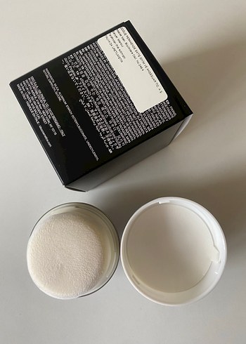 Kiko KIKO Invisible Touch Yüz Pudrası