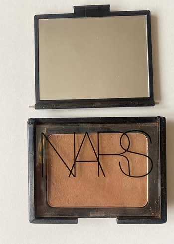 NARS Laguna