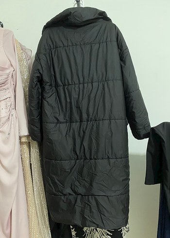 Siyah Uzun Kadın Kışlık Mont - Görsel 2