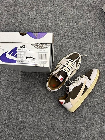 Nike Nike Travis