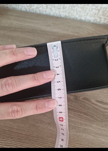 Beden Zincir Detaylı Siyah Deri Kadın Çanta
