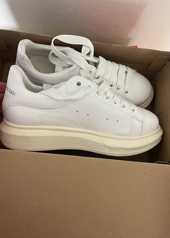 Alexander McQueen Beyaz Deri Sneaker