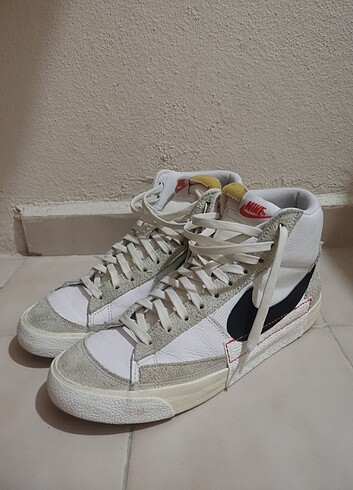 Nike blazer mid pro club